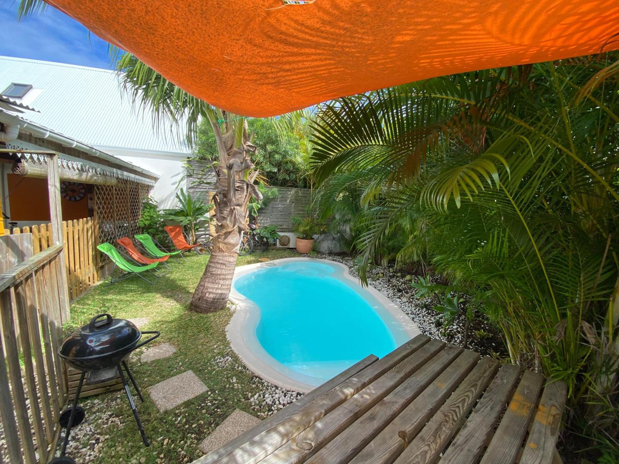 Le Nid D'Amour Avec Sa Piscine Et Jacuzzi Chauffes サン・ジョゼフ エクステリア 写真